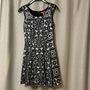 Betsey Johnson dress